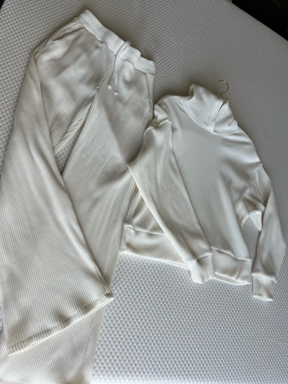 Abercrombie Brushed Rib Lounge Set - Cream/Ivory (XXS/XS)